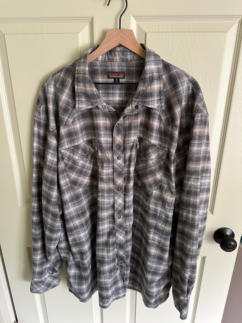 Patagonia Black and Gray Plaid Long-Sleeve Button-Down Shirt